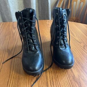 Bongo Black Lace-Up Boots
